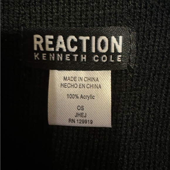 Scarf -Reaction Kenneth Cole - Picture 4 of 4
